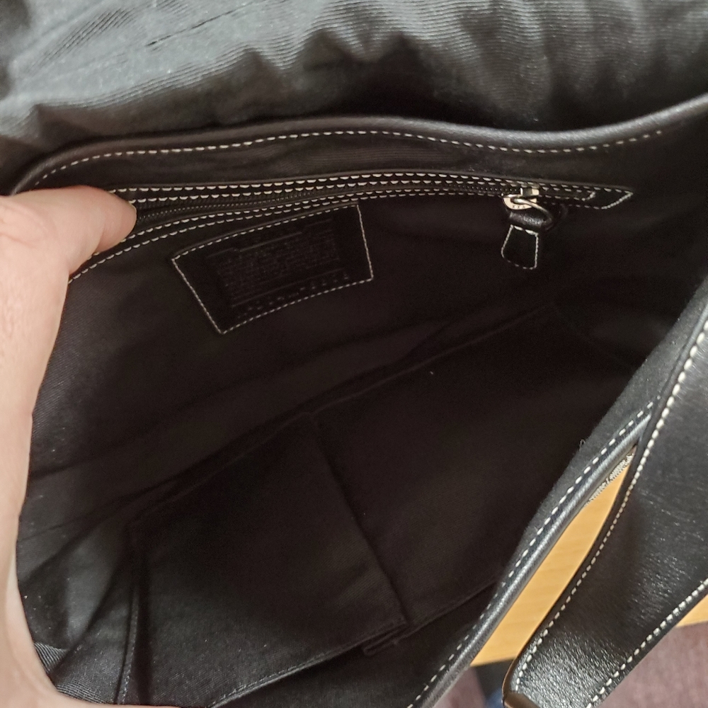 Coach purse - Picture 3 of 5